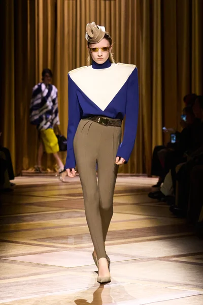 Look 21